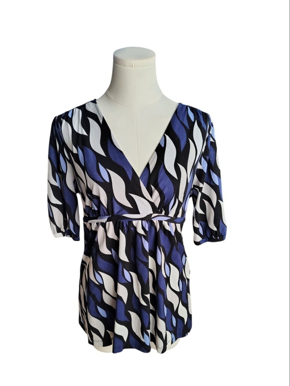 a.n.a A New Approach Blue Gray and Black Geometric Tie Waisted Blouse Size Large